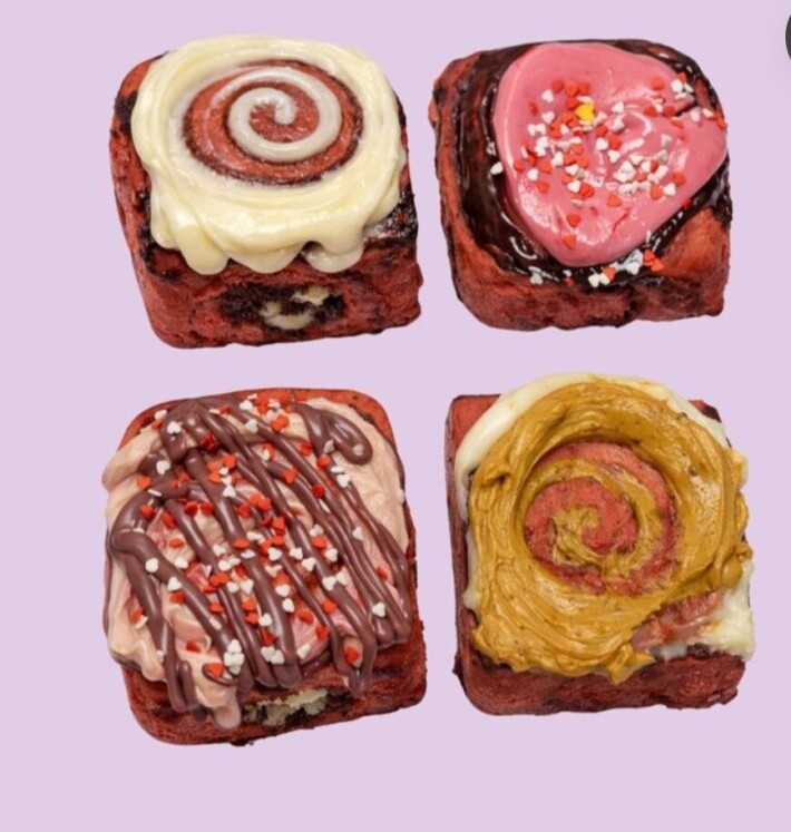 Комбо четырех вкусов Классика и Карамель, Вишневый Брауни и Hello Kitty