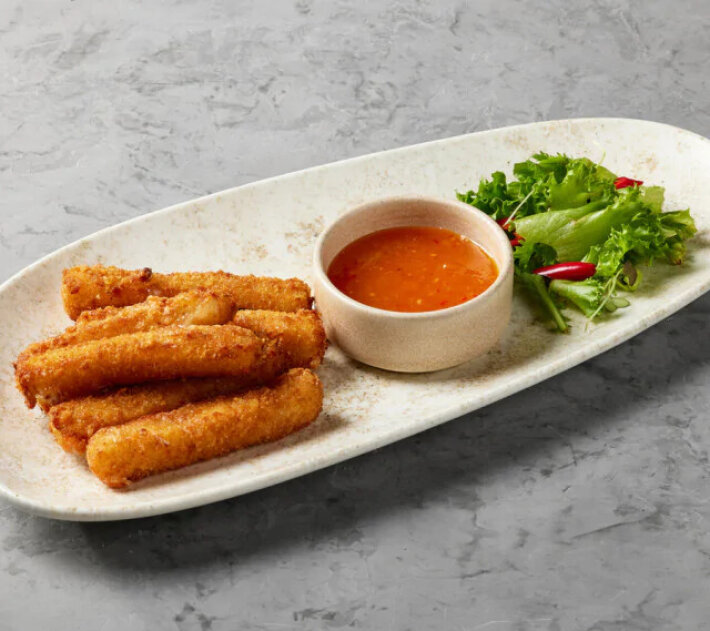 Тёплый сыр с соусом «Сладкий чили»