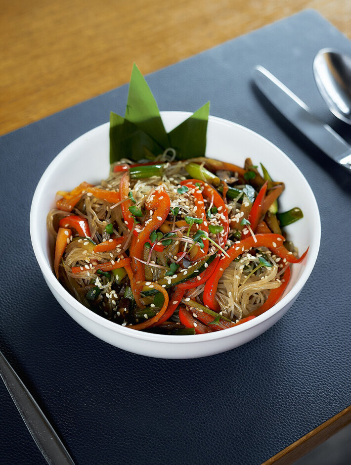 Лапша с овощами и шиитаки