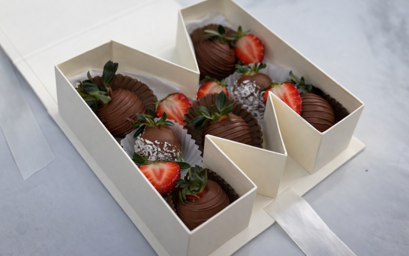 Бокс «Буква М»