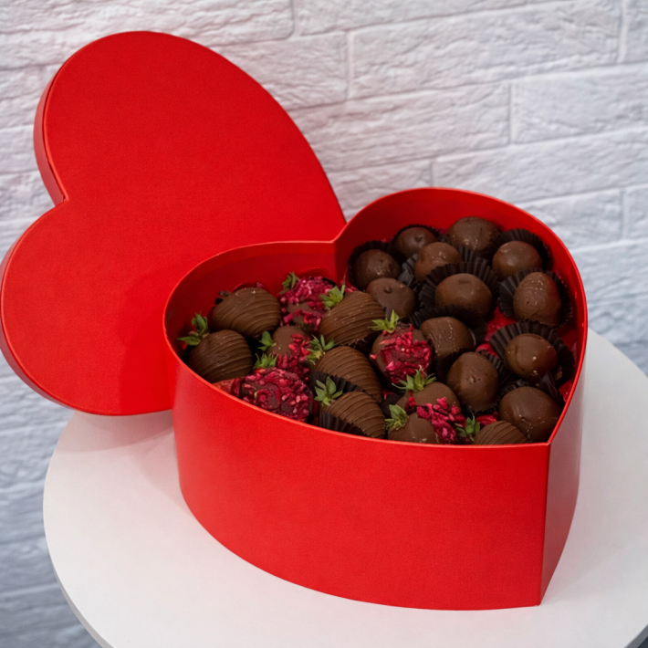 Бокс «Малина и Клубника в шоколаде»