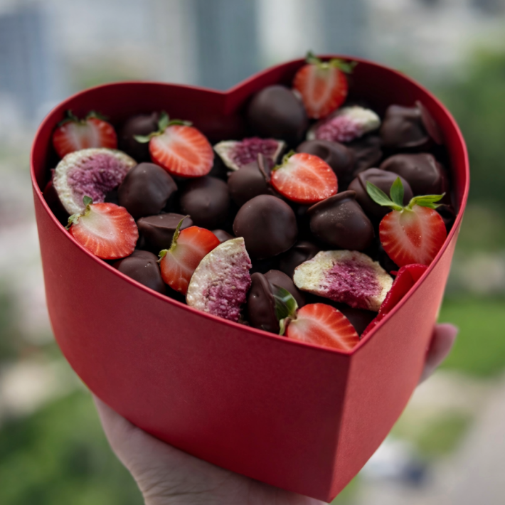 Малина в шоколаде