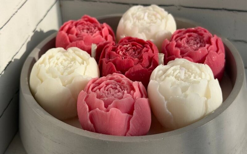 Арома свеча «Пионы в бутоне»