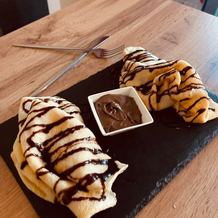 Блинчики с ореховой пастой