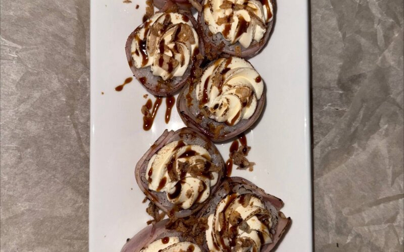 Ролл «Хот краб бекон»