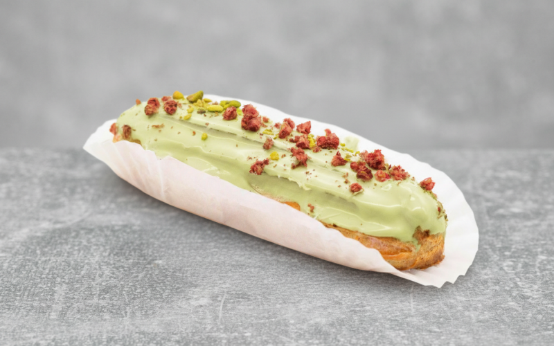 Пирожное «Эклер фисташка»