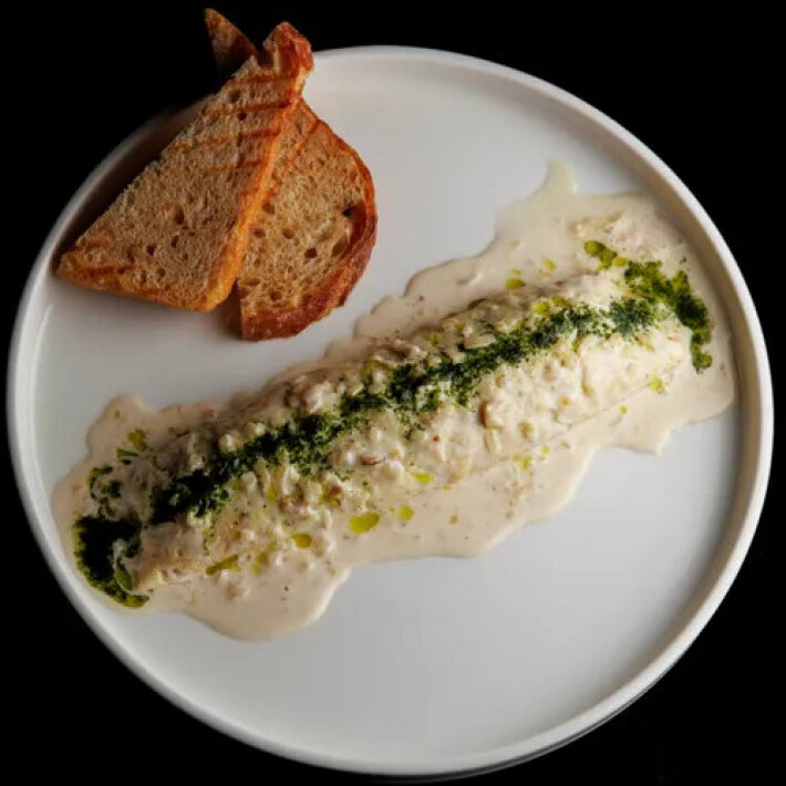 Омлет базилик с чипосоусом