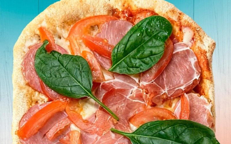 Римская пицца салями