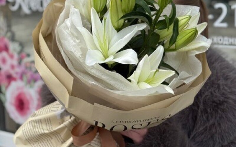 Букет лилий