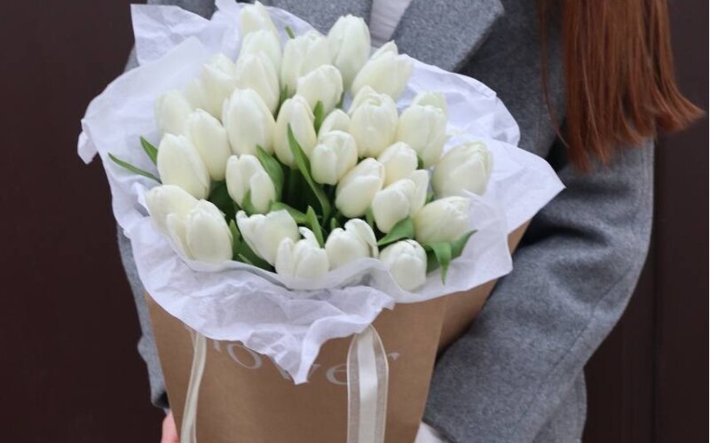 Букет тюльпанов 8