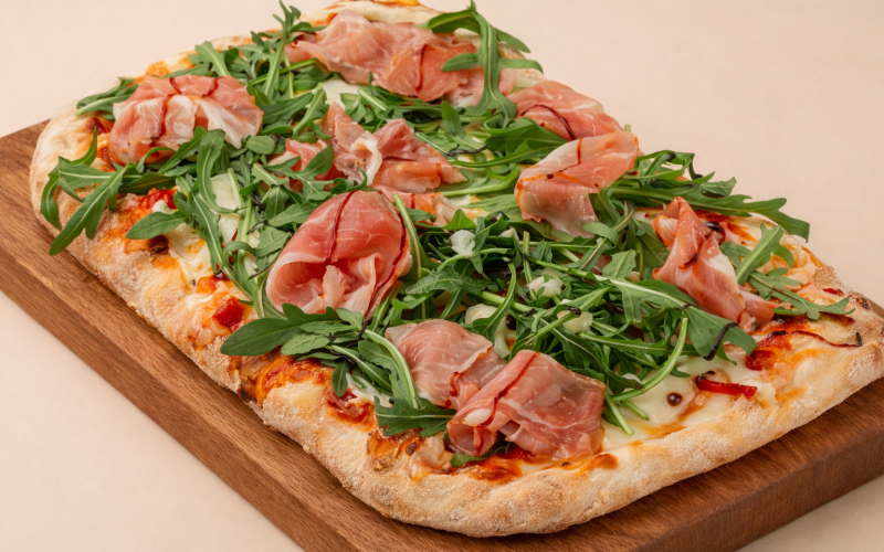 Пинса «Прошутто»