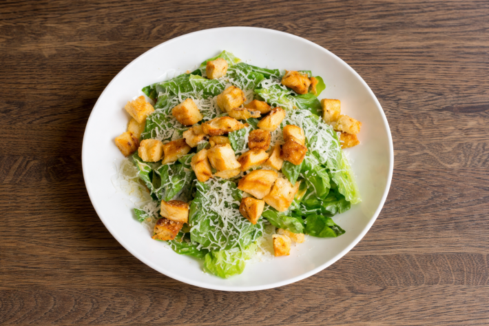 Салат «Цезарь с цыплёнком»