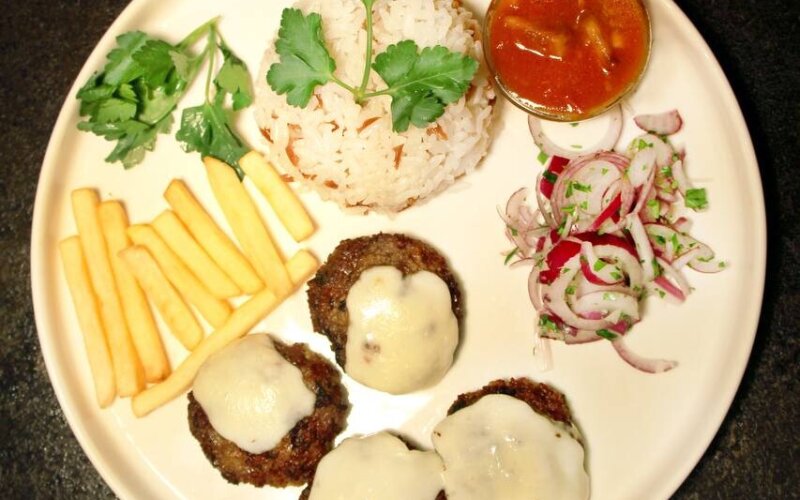 Говяжьи котлеты с сыром