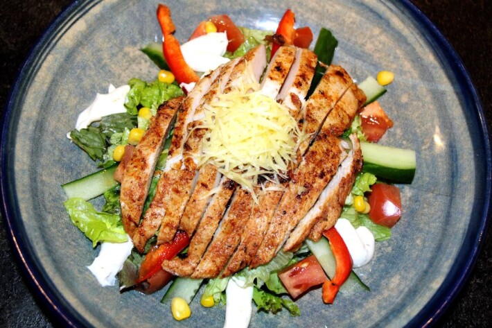 Салат из куриного филе