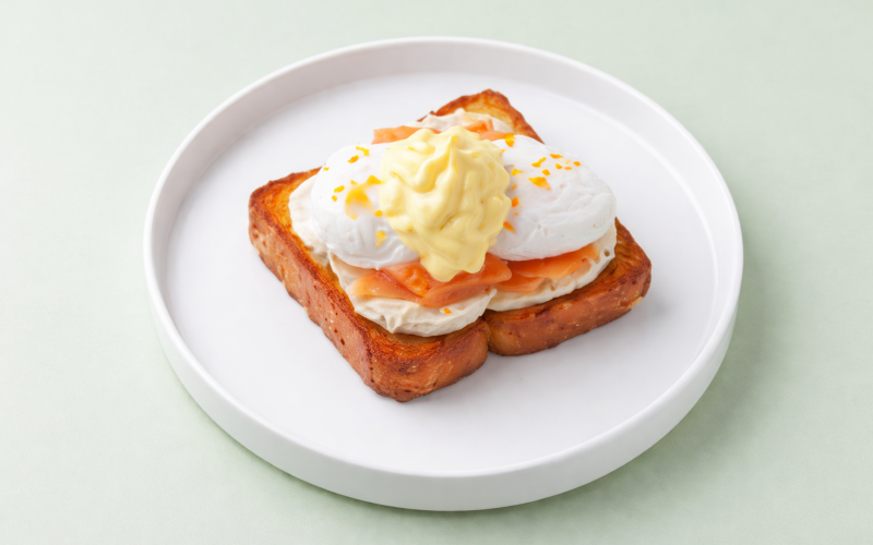 Трюфельно-апельсиновый бенедикт