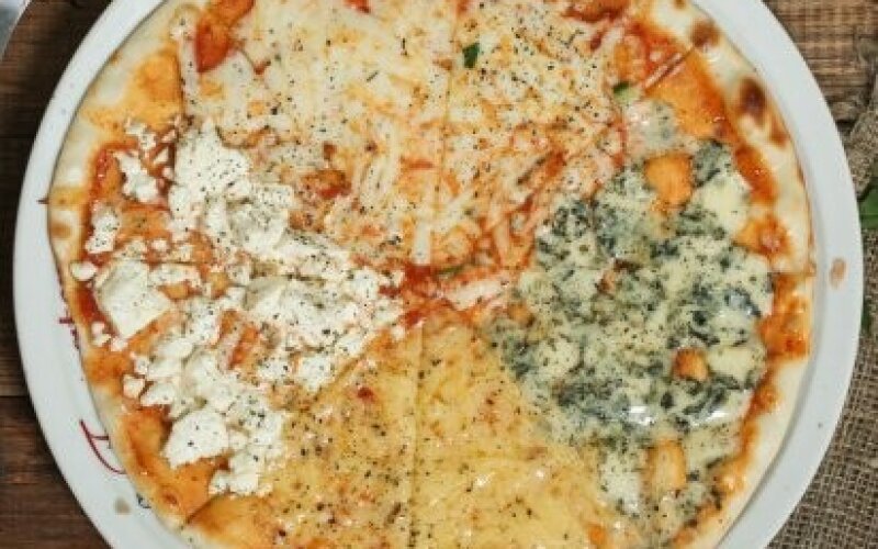 Пицца «Четыре сыра»