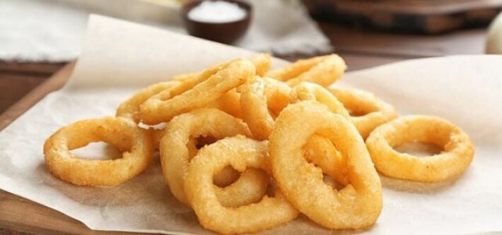 Луковые кольца в панировке