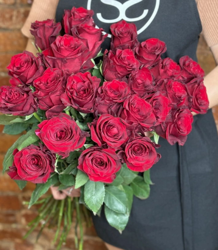 Розы «Эквадор» красные