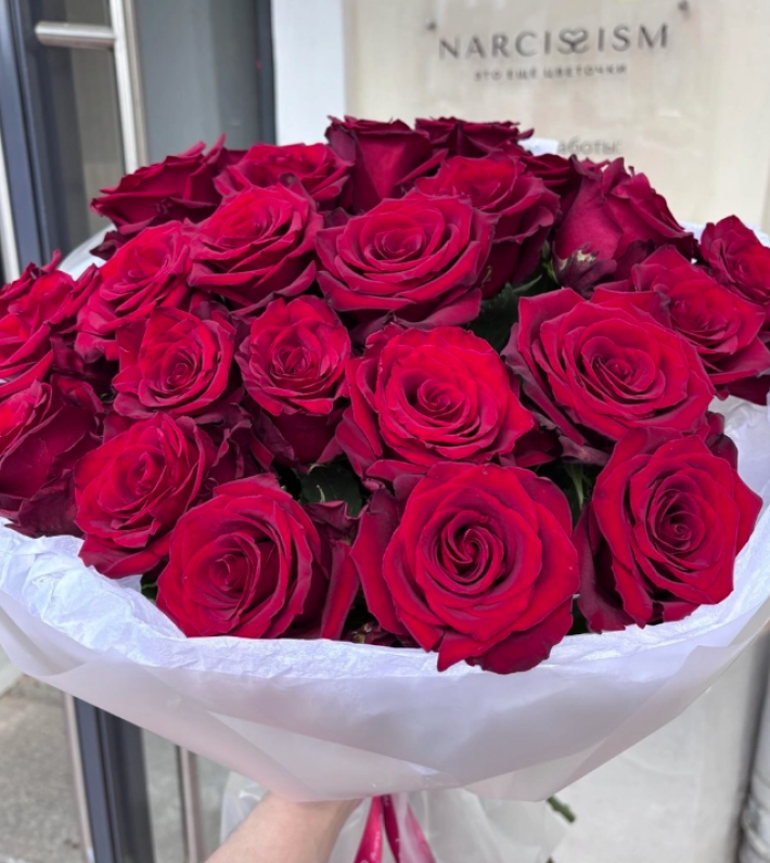 Букет из красных роз
