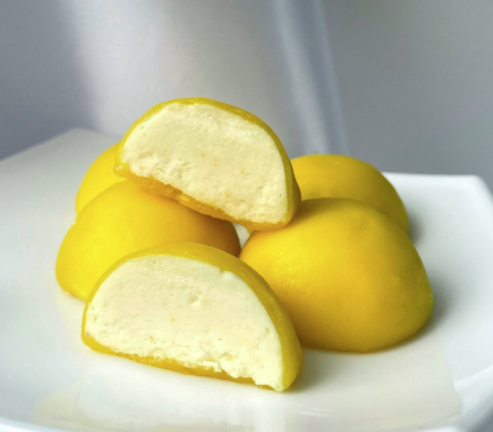 Пирожное моти «Апельсиновый милкшейк»