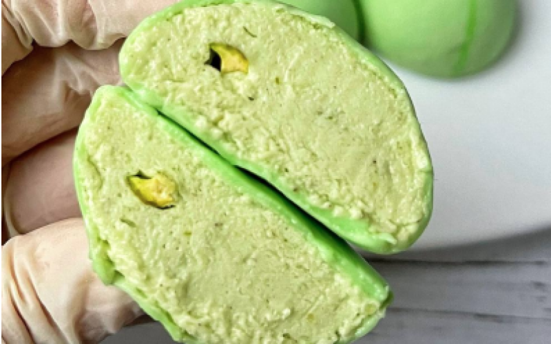 Пирожное моти «Фисташковый чай»