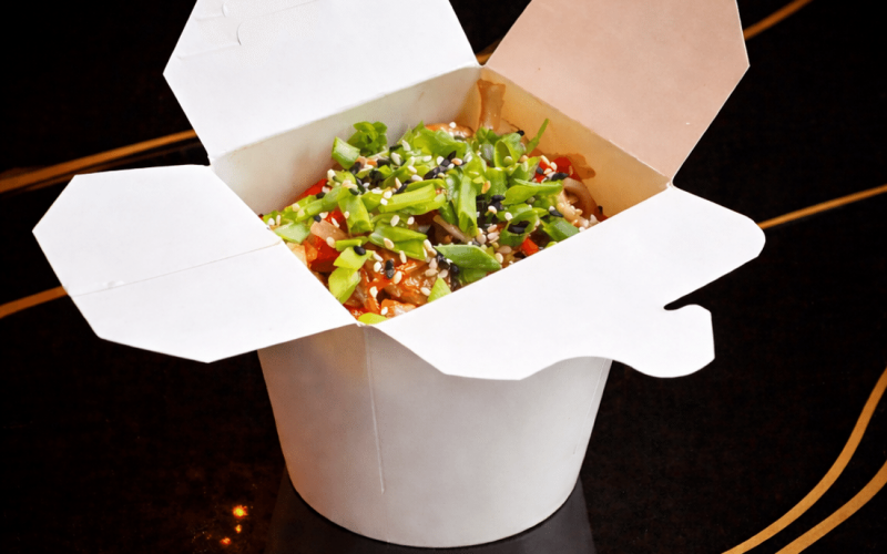 Wok c лапшой «Удон» и морепродуктами