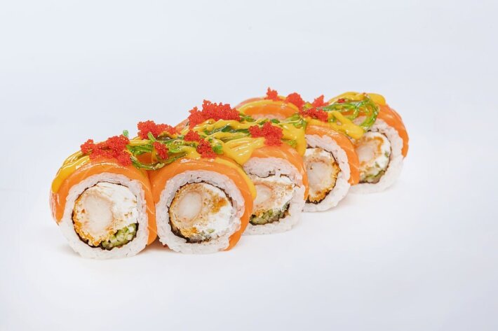 С лососем и креветкой темпура