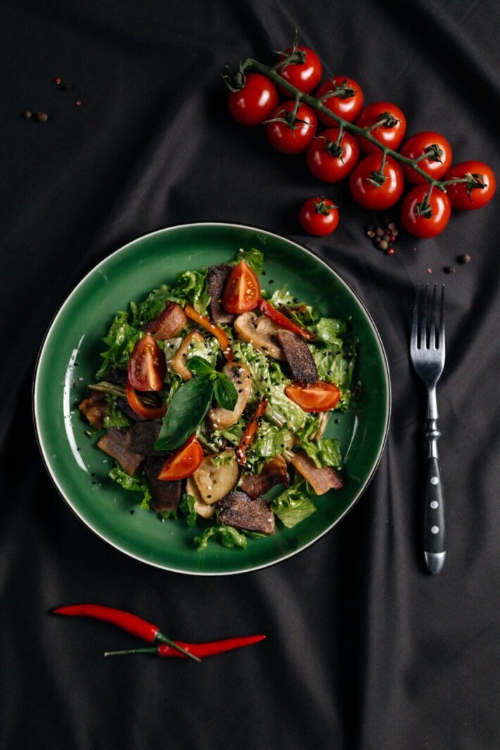 Тёплый салат с языком