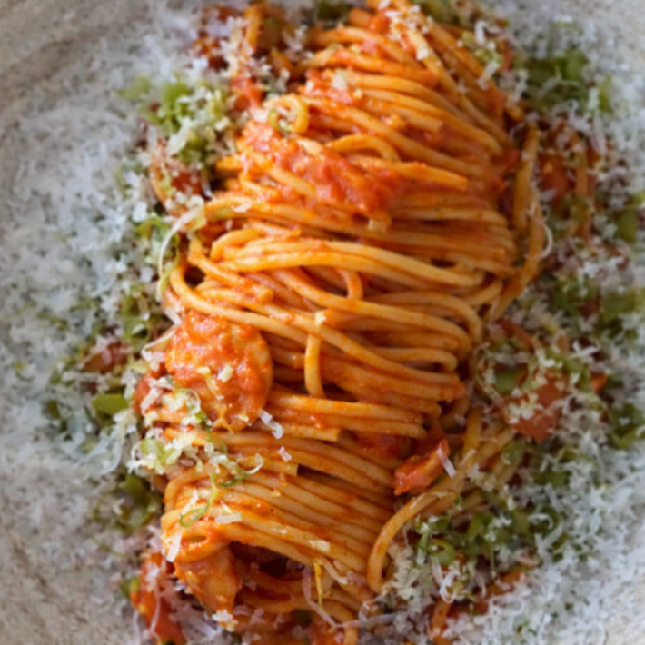 Спагетти «Аматричана» с беконом