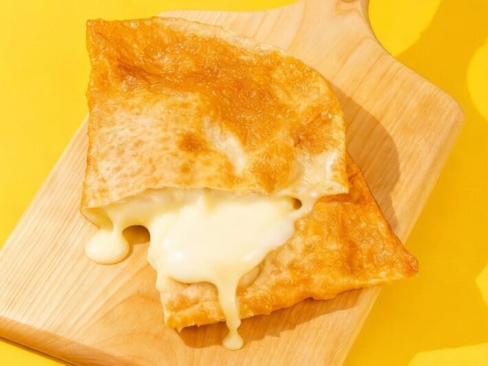 Чебурек с сыром «Моцарелла»