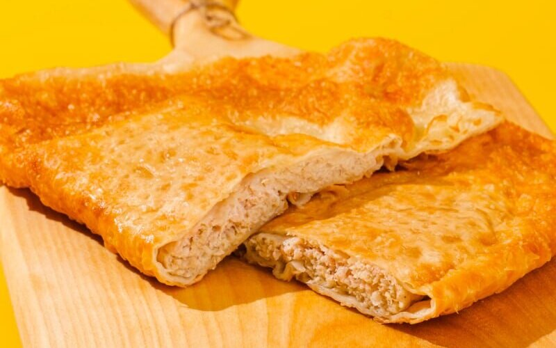 Чебурек с куриным фаршем