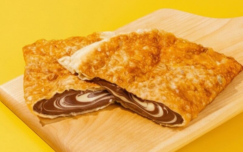 Чебурек-чизкейк с шоколадной пастой