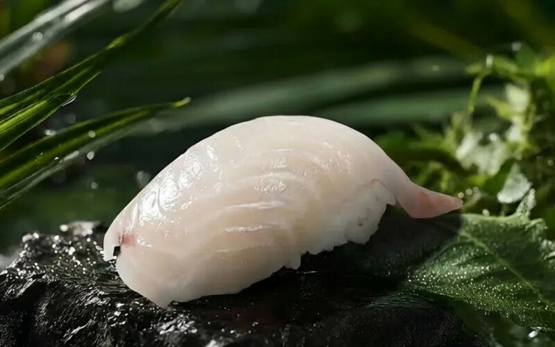 Нигири с окунем