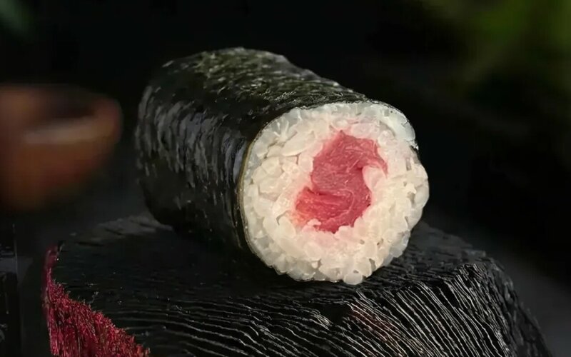 Ролл «Хосомаки с тунцом»