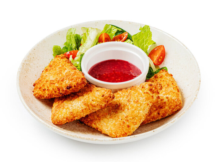 Запеченный сыр «Чеддер» с малиновой горчицей