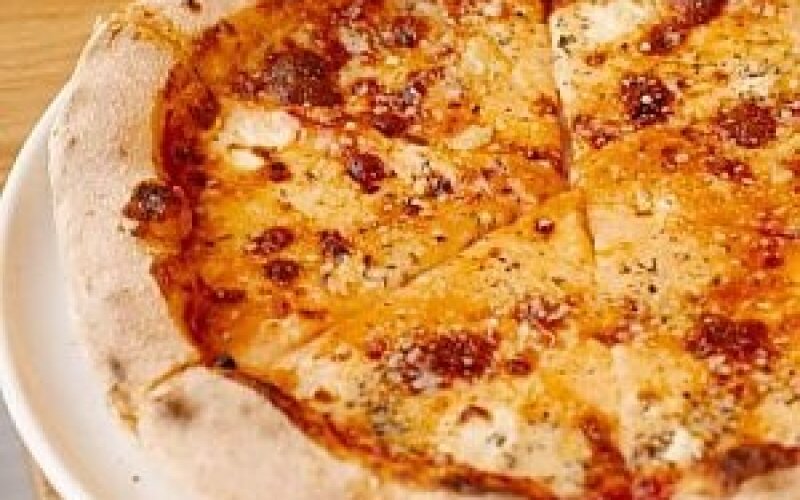 Пицца «Четыре сыра»