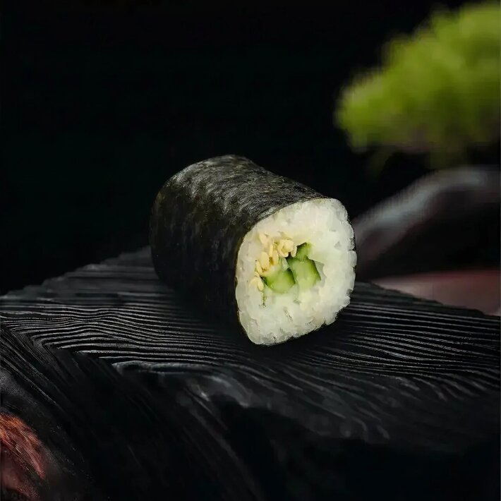 Ролл «Хосомаки с огурцом»