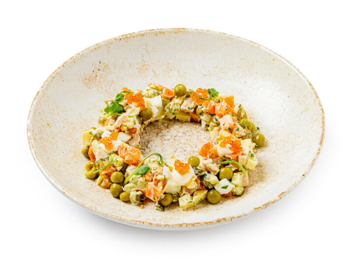 Оливье с копченой курицей