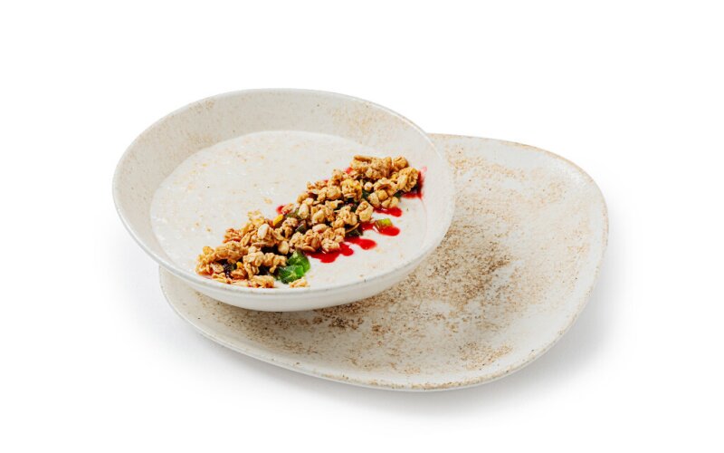 Овсяная каша с цукатами из киви