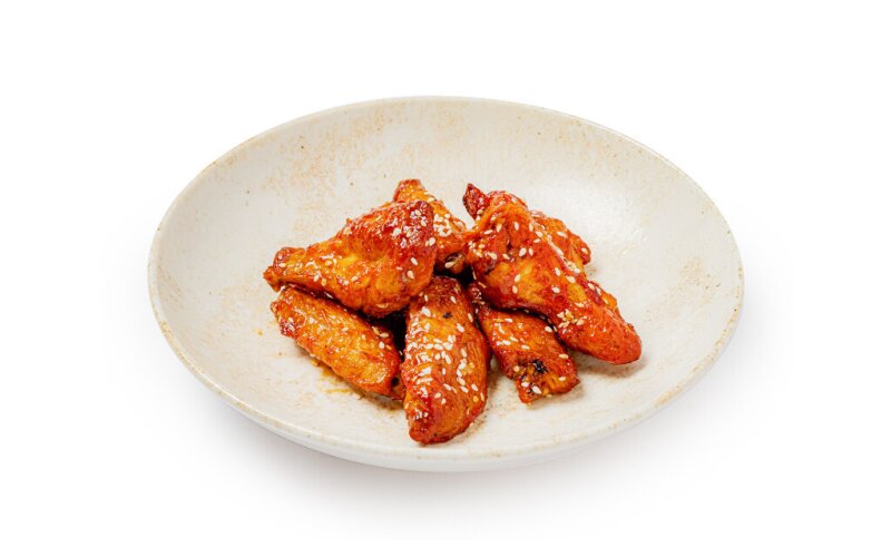 Крылышки в глазури «Унаги» и «Сви Чили» с кунжутом