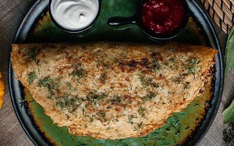 Большой драник со свининой