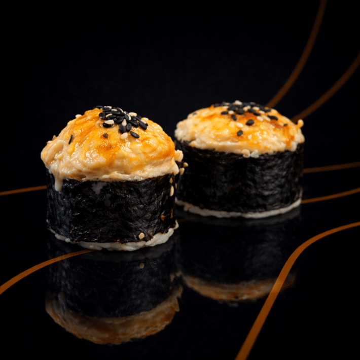 Запеченный ролл с тунцом