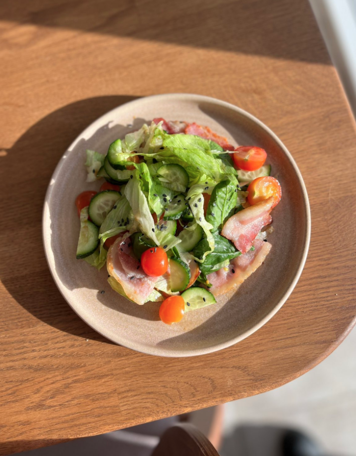 Салат с беконом