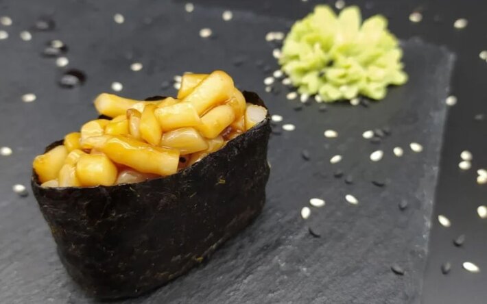 Гункан «Спайси Ика»