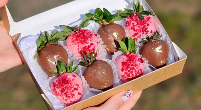 Кафе «Ягода · Кондитерская»