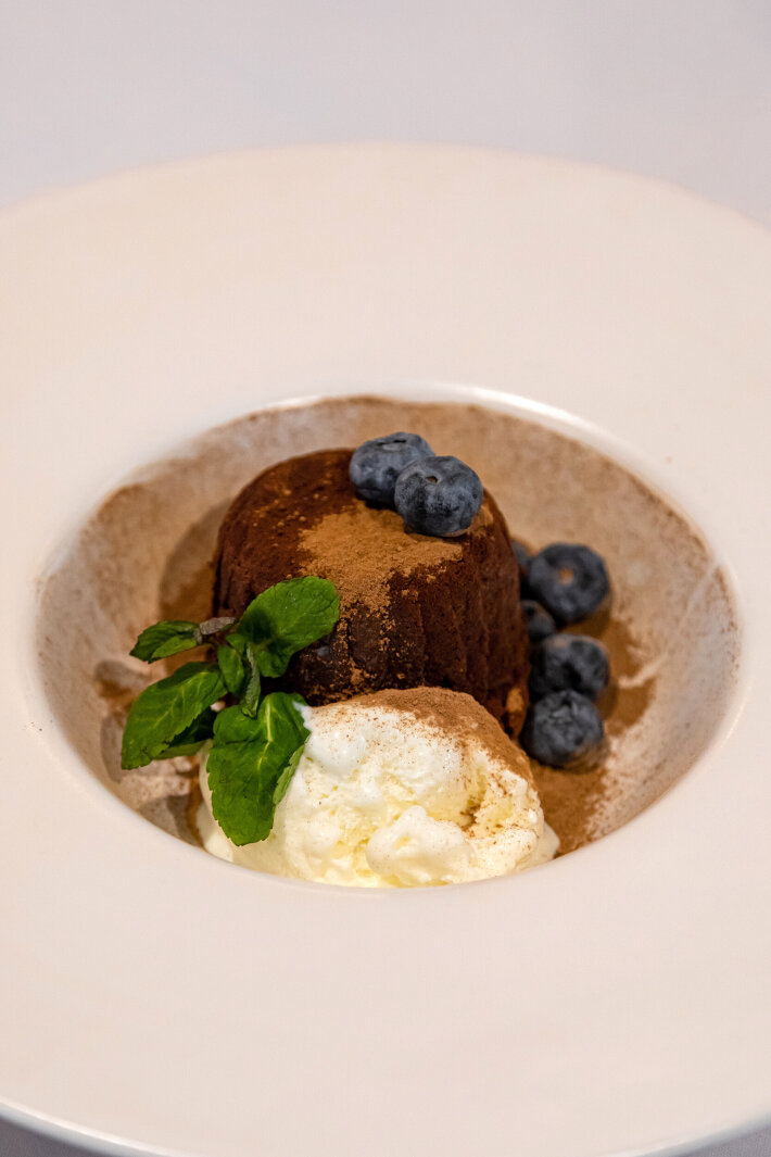 Шоколадный фондан с мороженным