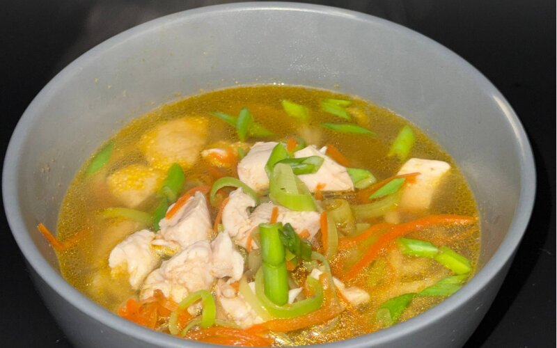 Суп куриный