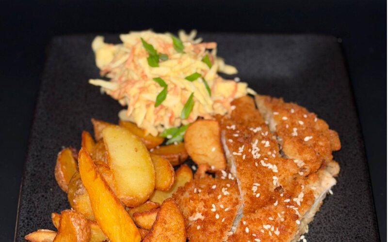 Шницель куриный с картофелем