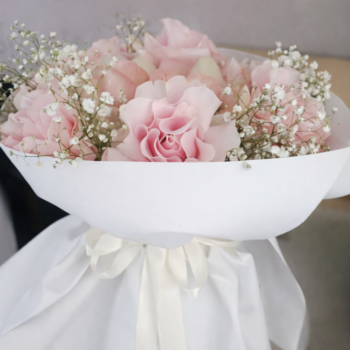 Букет из клубники с розой