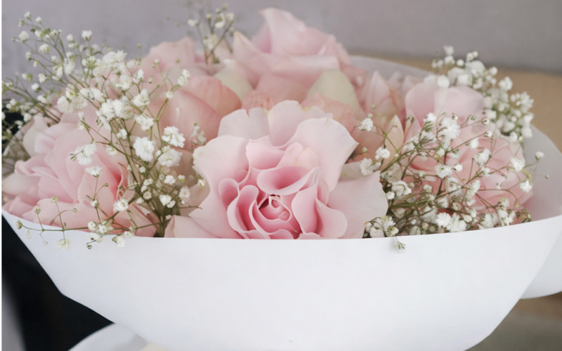 Букет из клубники с розой